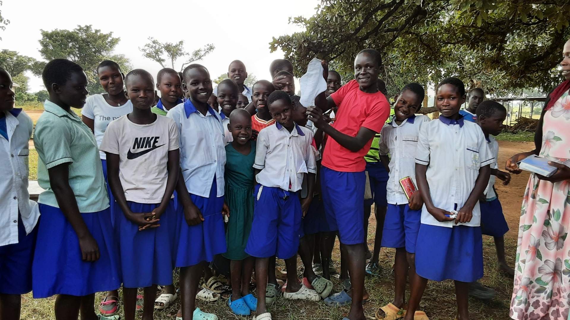 ugandan students with reusable sanitary pads